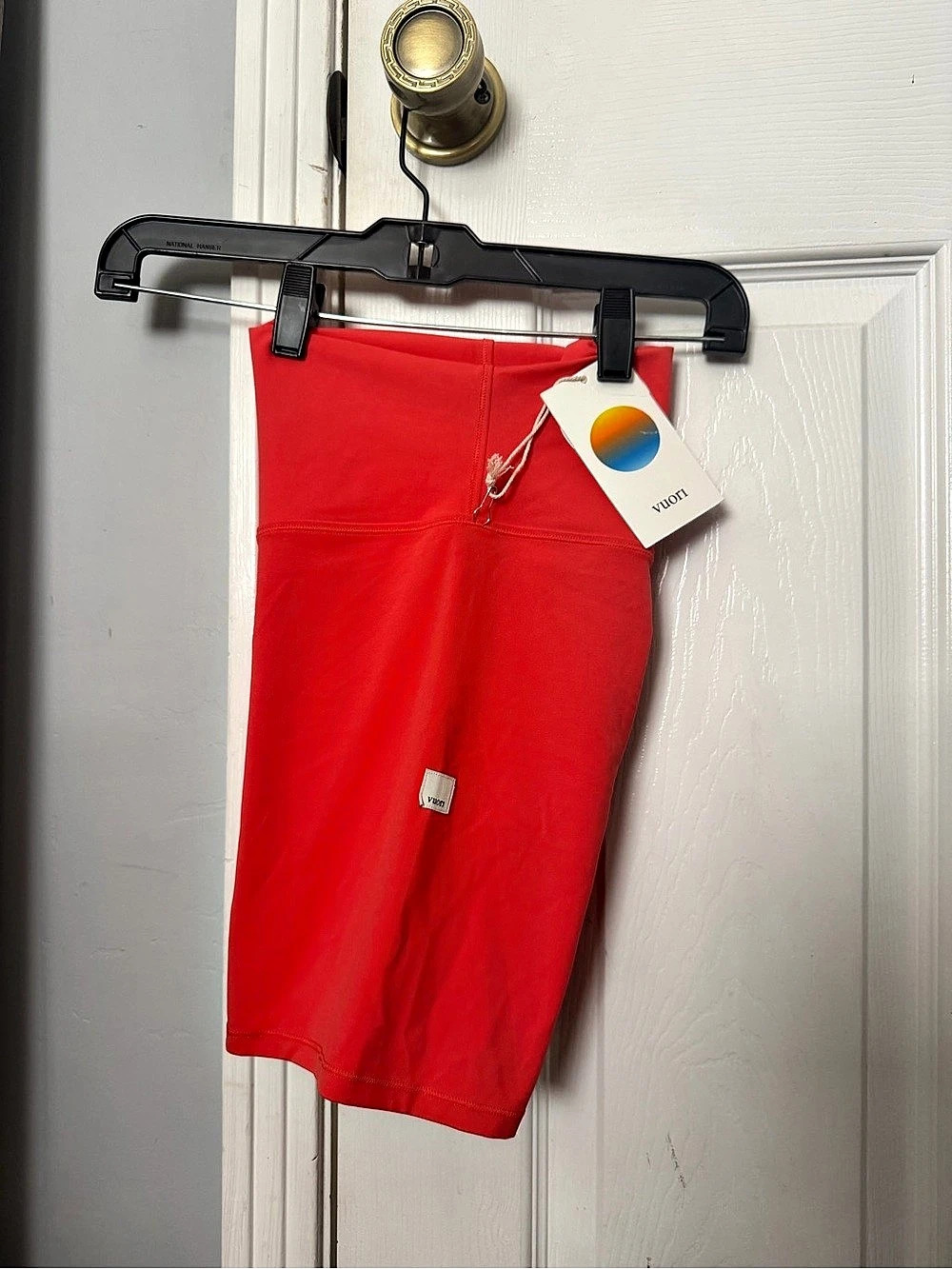 Vuori All the form Short Coral Size S NWT - Picture 4 of 6